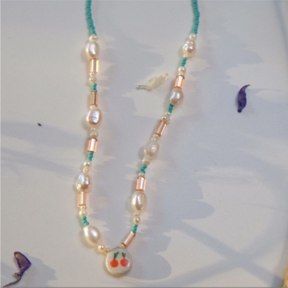 Beaded pearl choker - Picture 2 of 8